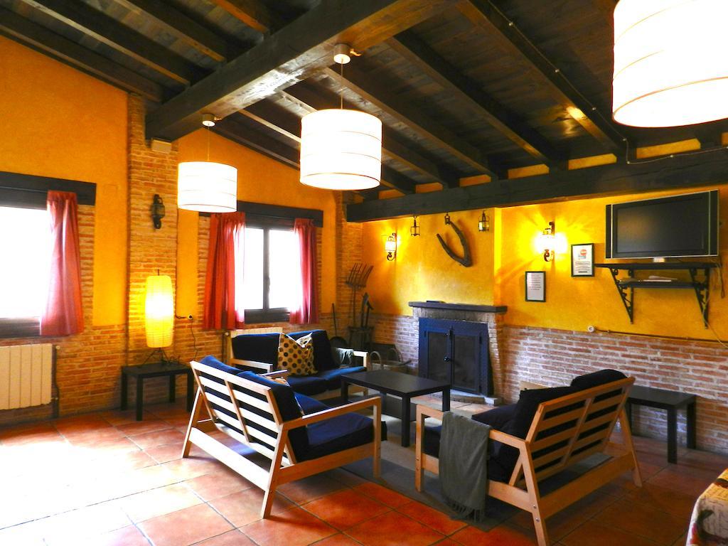 חרז דה לה ורה Hostel El Lago, Caceres מראה חיצוני תמונה